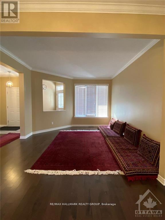 50 Bellingham Place, Ottawa, Ontario  K1T 4B3 - Photo 5 - X12424625