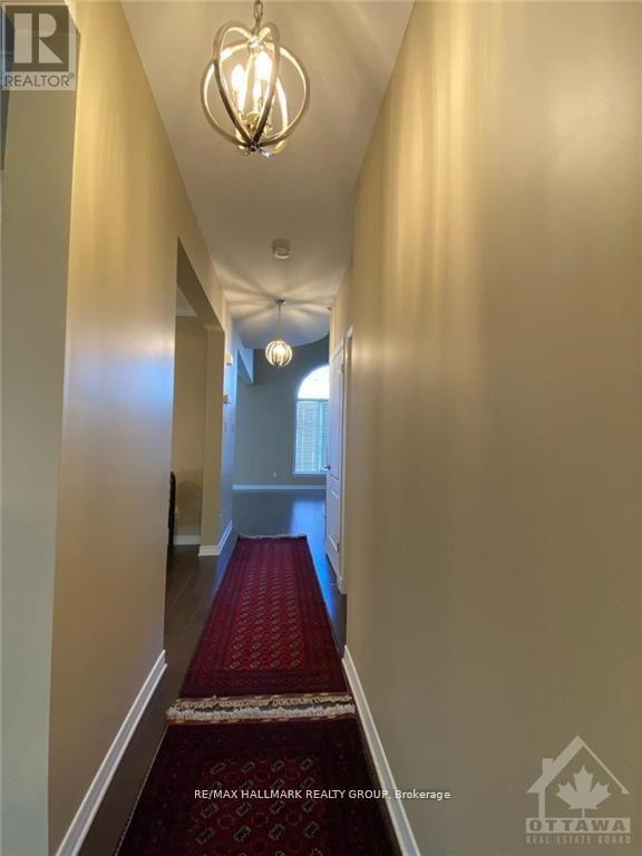 50 Bellingham Place, Ottawa, Ontario  K1T 4B3 - Photo 6 - X12424625