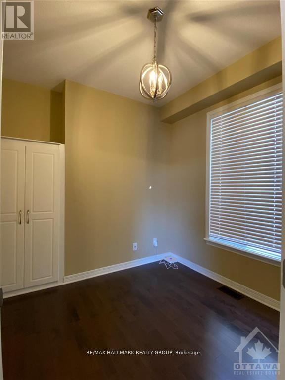 50 Bellingham Place, Ottawa, Ontario  K1T 4B3 - Photo 7 - X12424625