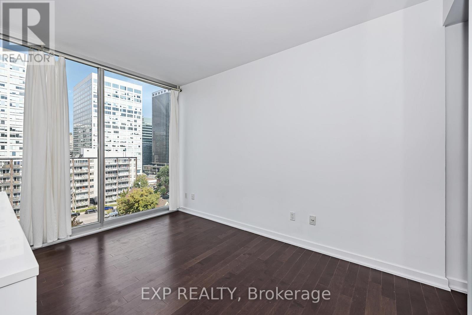 812 - 300 Lisgar Street, Ottawa, Ontario  K2P 0E2 - Photo 12 - X12424636