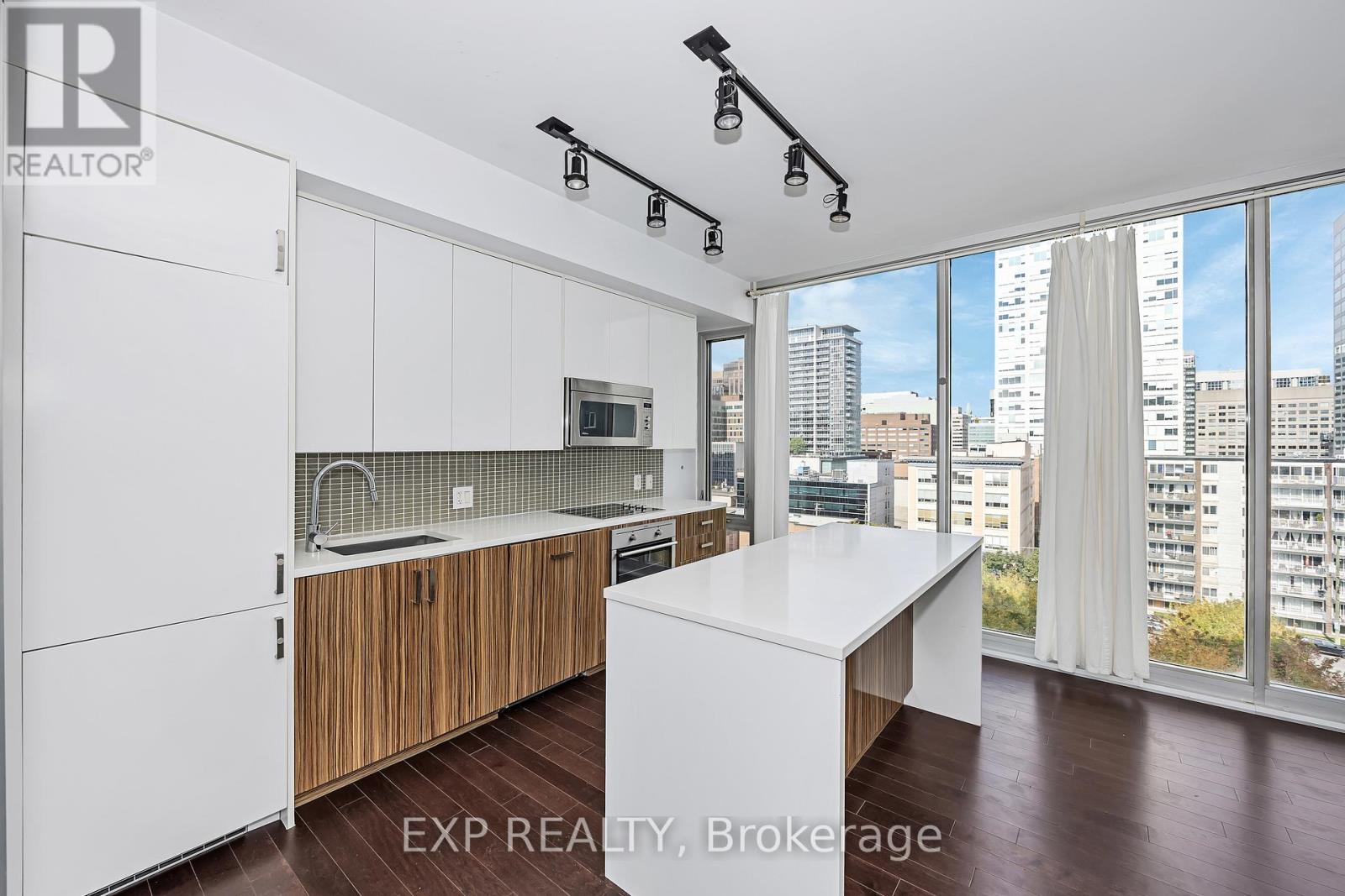 812 - 300 Lisgar Street, Ottawa, Ontario  K2P 0E2 - Photo 13 - X12424636