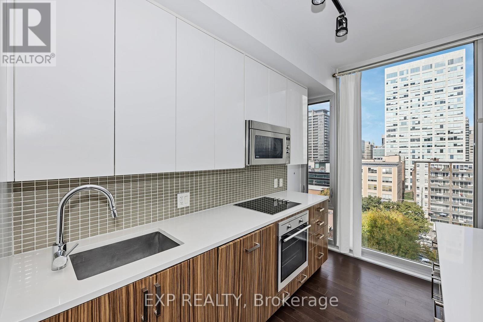 812 - 300 Lisgar Street, Ottawa, Ontario  K2P 0E2 - Photo 14 - X12424636