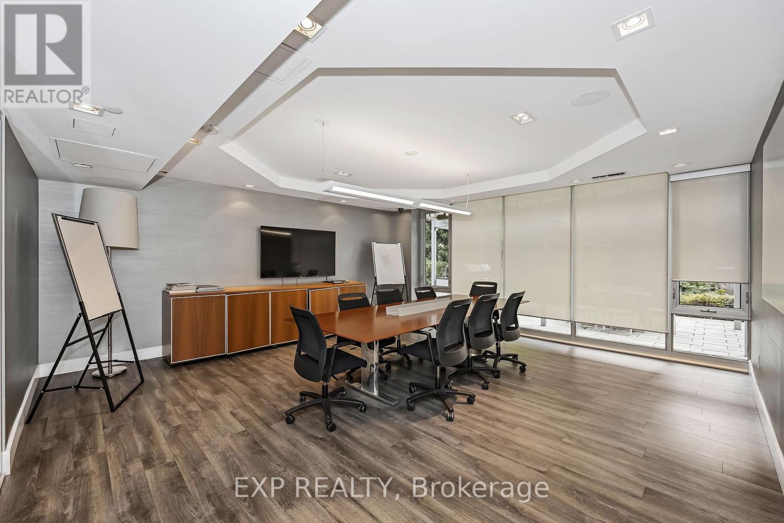 812 - 300 Lisgar Street, Ottawa, Ontario  K2P 0E2 - Photo 39 - X12424636