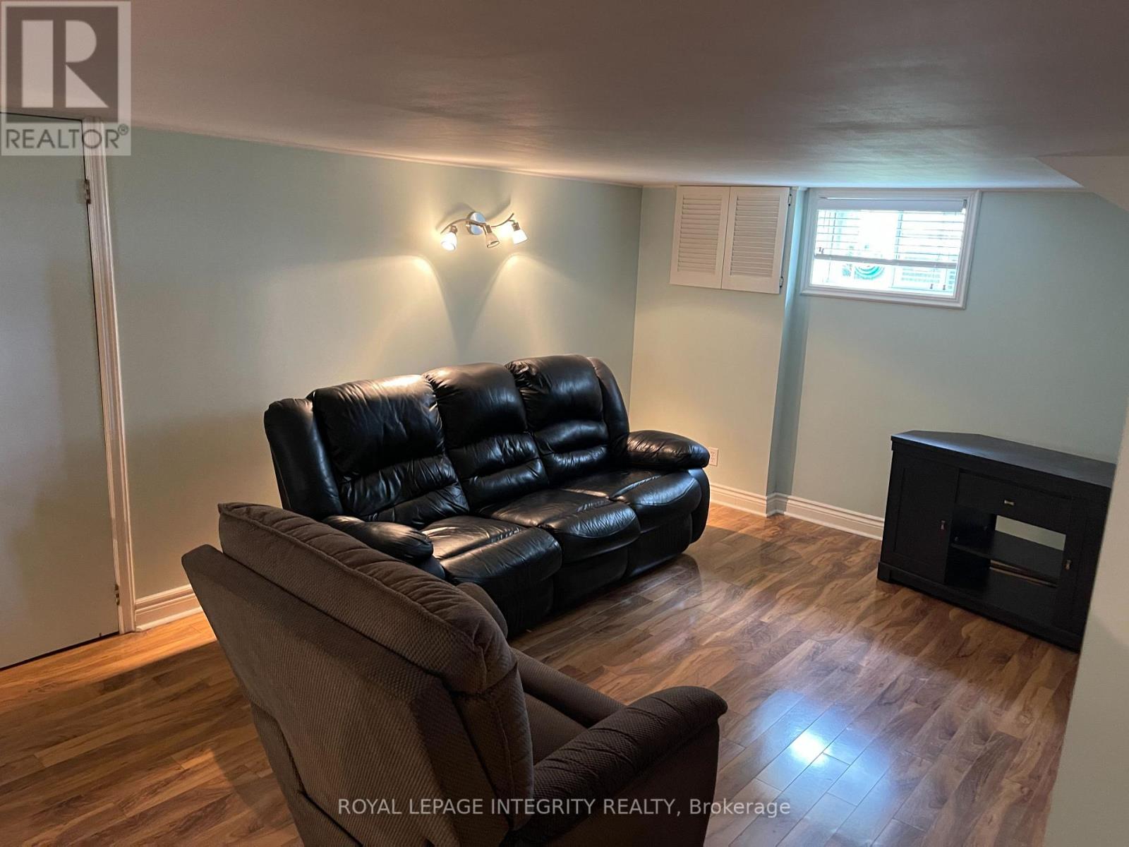 469 Guy Street, Ottawa, Ontario  K1K 1C1 - Photo 10 - X12424649