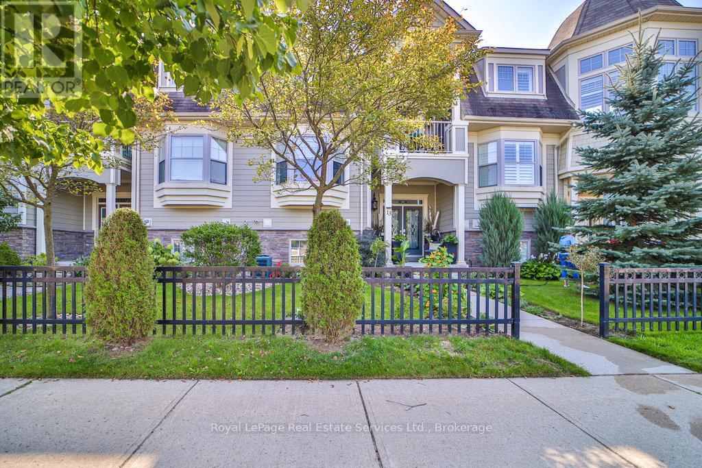 13 Sandy Coast Crescent, Wasaga Beach, Ontario  L9Z 0G1 - Photo 2 - S12417139