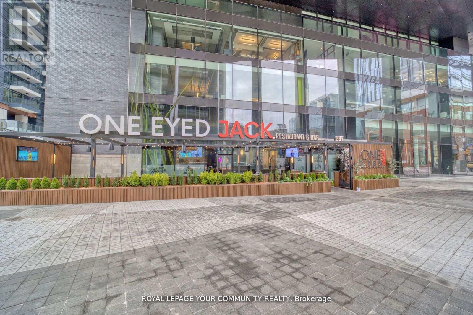 1711 - 330 Richmond Street W, Toronto, Ontario  M5V 1X2 - Photo 19 - C12424534