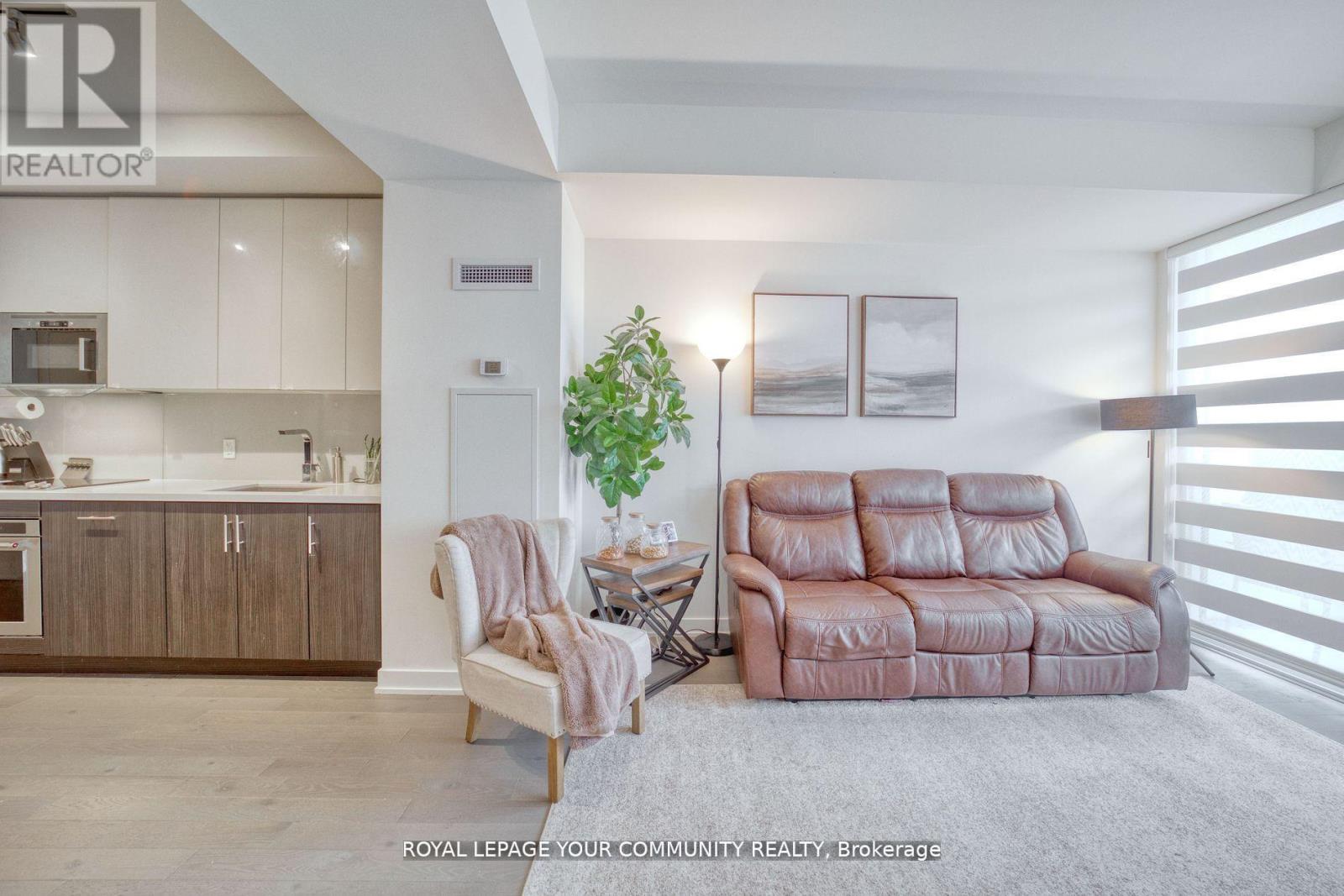 1711 - 330 Richmond Street W, Toronto, Ontario  M5V 1X2 - Photo 6 - C12424534