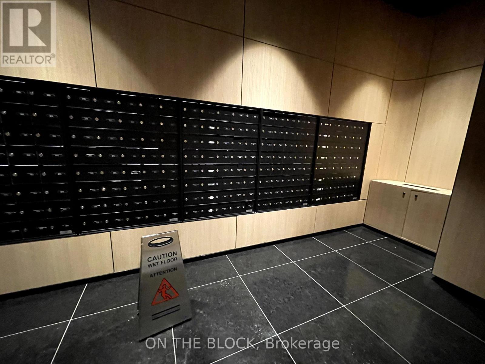 1312 - 35 Mercer Street, Toronto, Ontario  M5V 0V1 - Photo 3 - C12424539