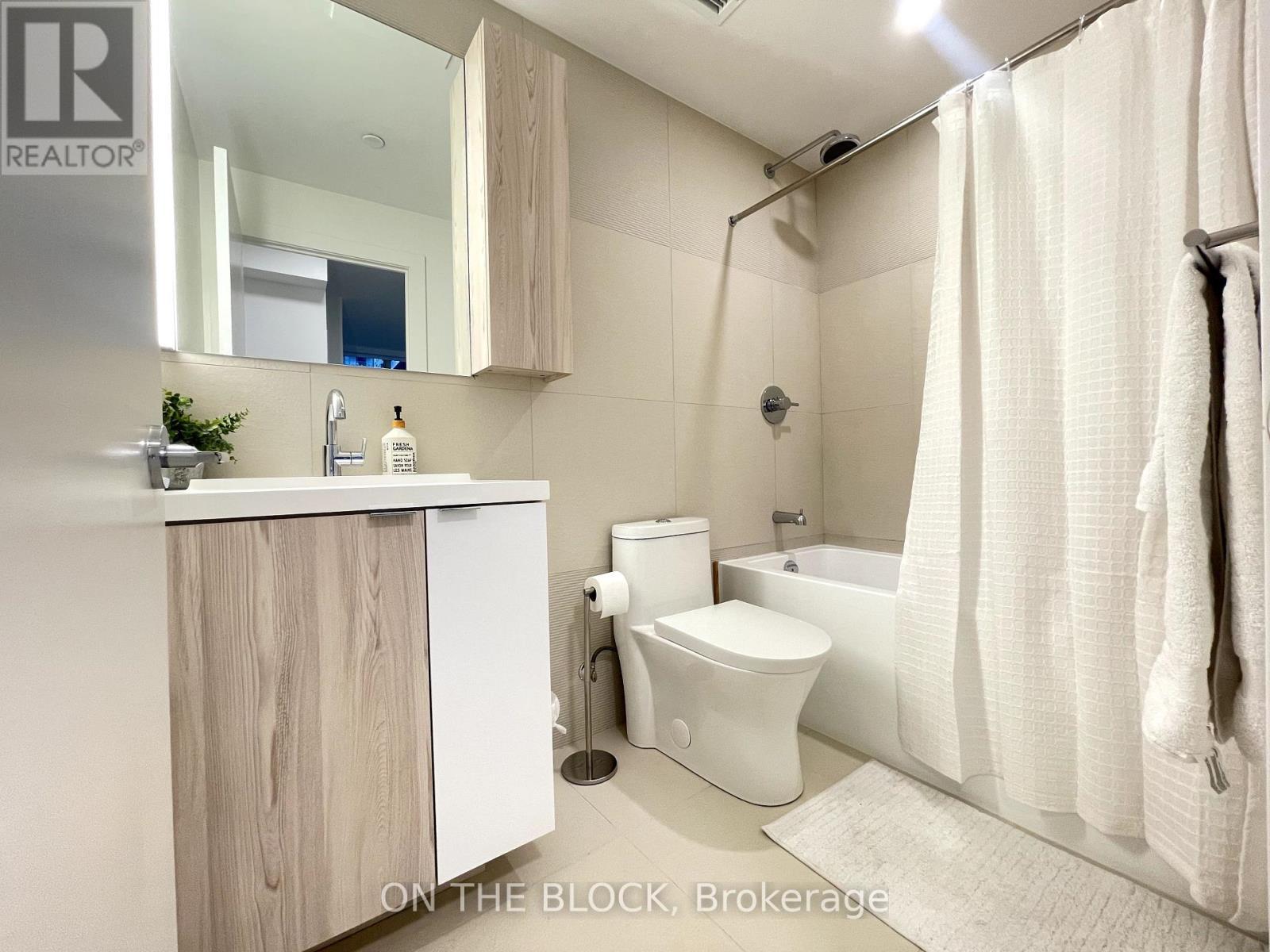 1312 - 35 Mercer Street, Toronto, Ontario  M5V 0V1 - Photo 9 - C12424539