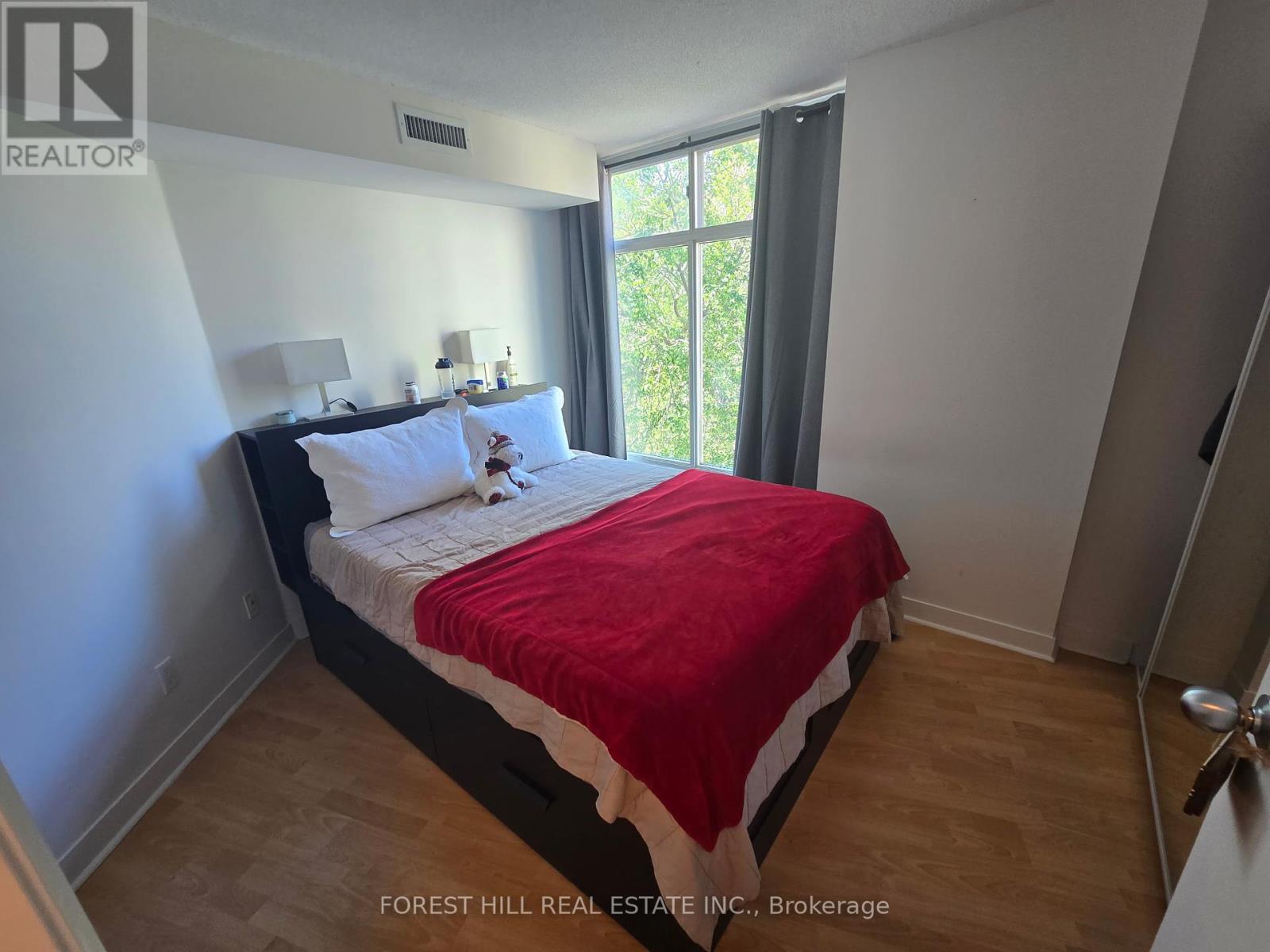 516 - 650 Queens Quay W Boulevard, Toronto, Ontario  M5V 3N2 - Photo 8 - C12424553