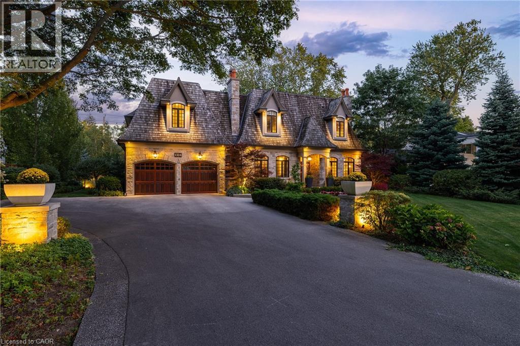 1324 Cambridge Drive, Oakville, Ontario  L6J 1S3 - Photo 2 - 40772959