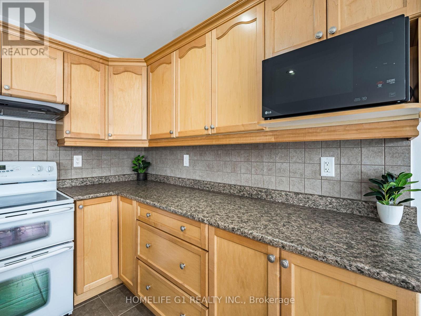 23 Davidson Drive, New Tecumseth (Alliston), Ontario  L9R 0E4 - Photo 12 - N12424543