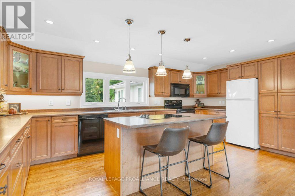 466 Mackenzie Road, Quinte West, Ontario  K0K 2C0 - Photo 16 - X12424592