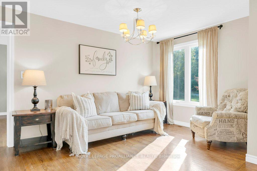 466 Mackenzie Road, Quinte West, Ontario  K0K 2C0 - Photo 24 - X12424592