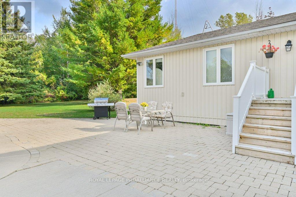 466 Mackenzie Road, Quinte West, Ontario  K0K 2C0 - Photo 36 - X12424592