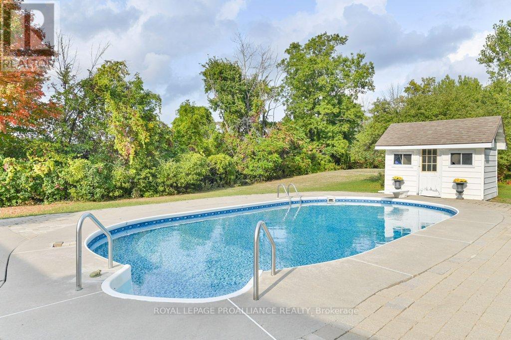 466 Mackenzie Road, Quinte West, Ontario  K0K 2C0 - Photo 37 - X12424592