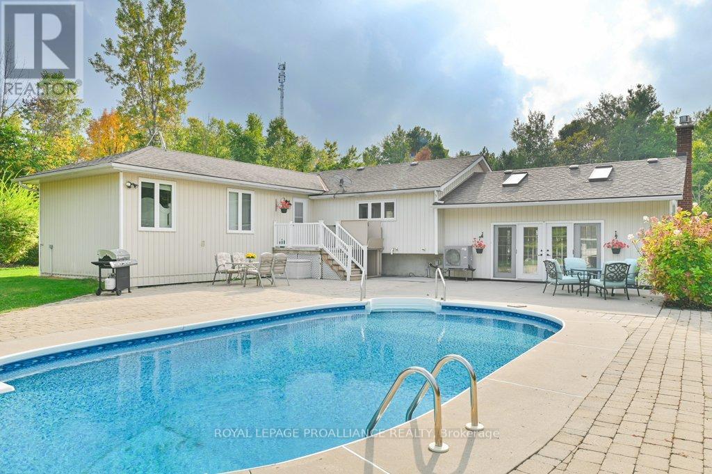 466 Mackenzie Road, Quinte West, Ontario  K0K 2C0 - Photo 39 - X12424592