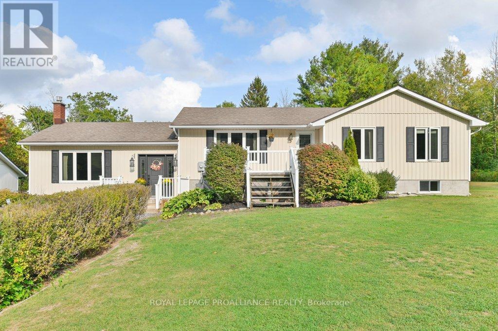 466 Mackenzie Road, Quinte West, Ontario  K0K 2C0 - Photo 4 - X12424592