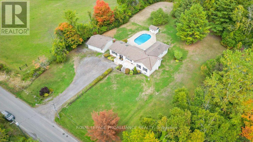 466 Mackenzie Road, Quinte West, Ontario  K0K 2C0 - Photo 44 - X12424592