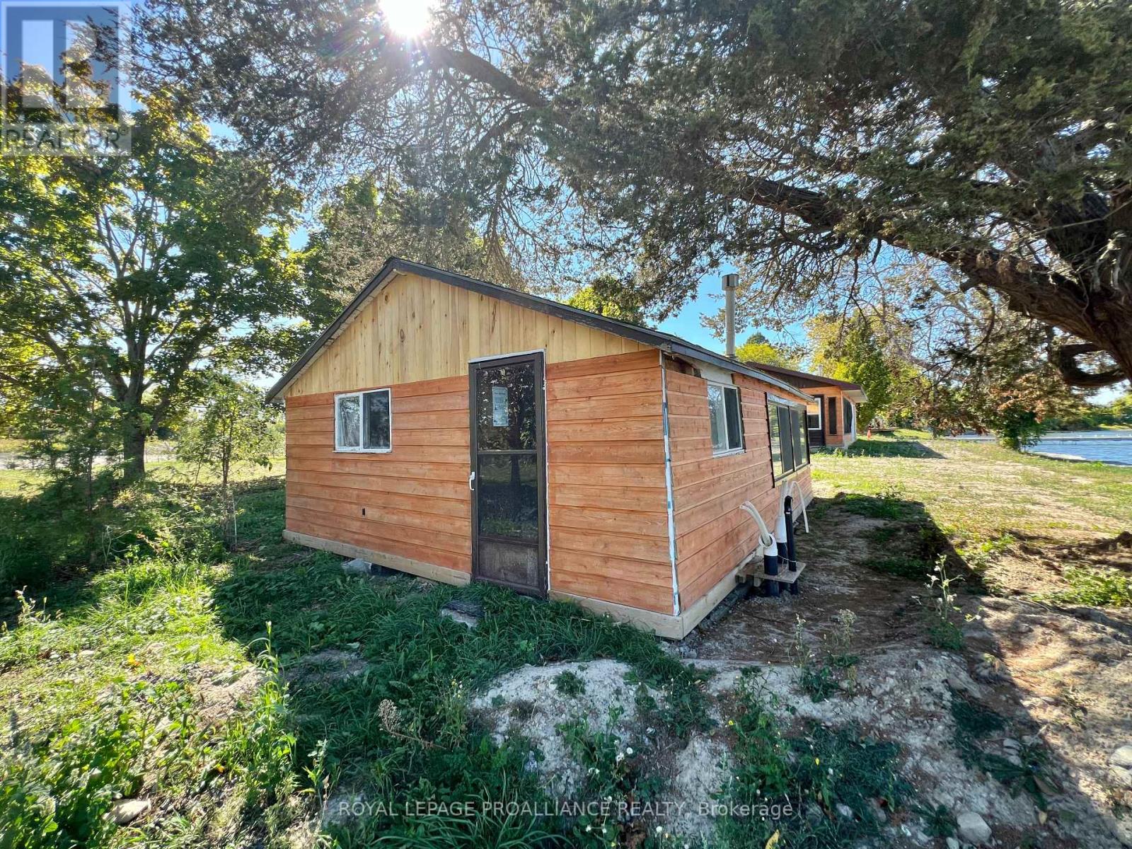 34 Owen Lane, Prince Edward County, Ontario  K0K 1W0 - Photo 10 - X12424610