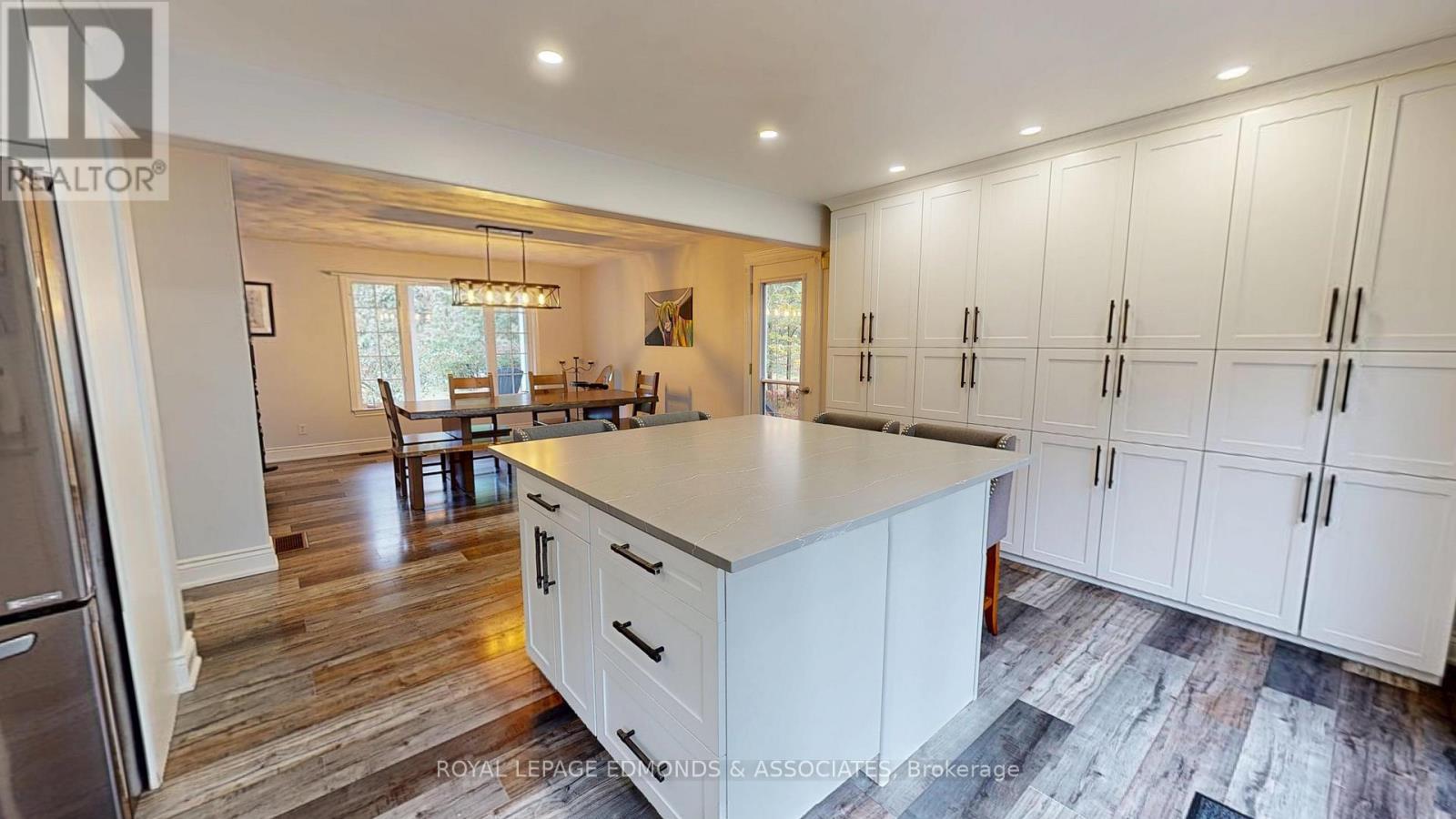 4 Steffen Street, Petawawa, Ontario  K8H 3L8 - Photo 11 - X12421903