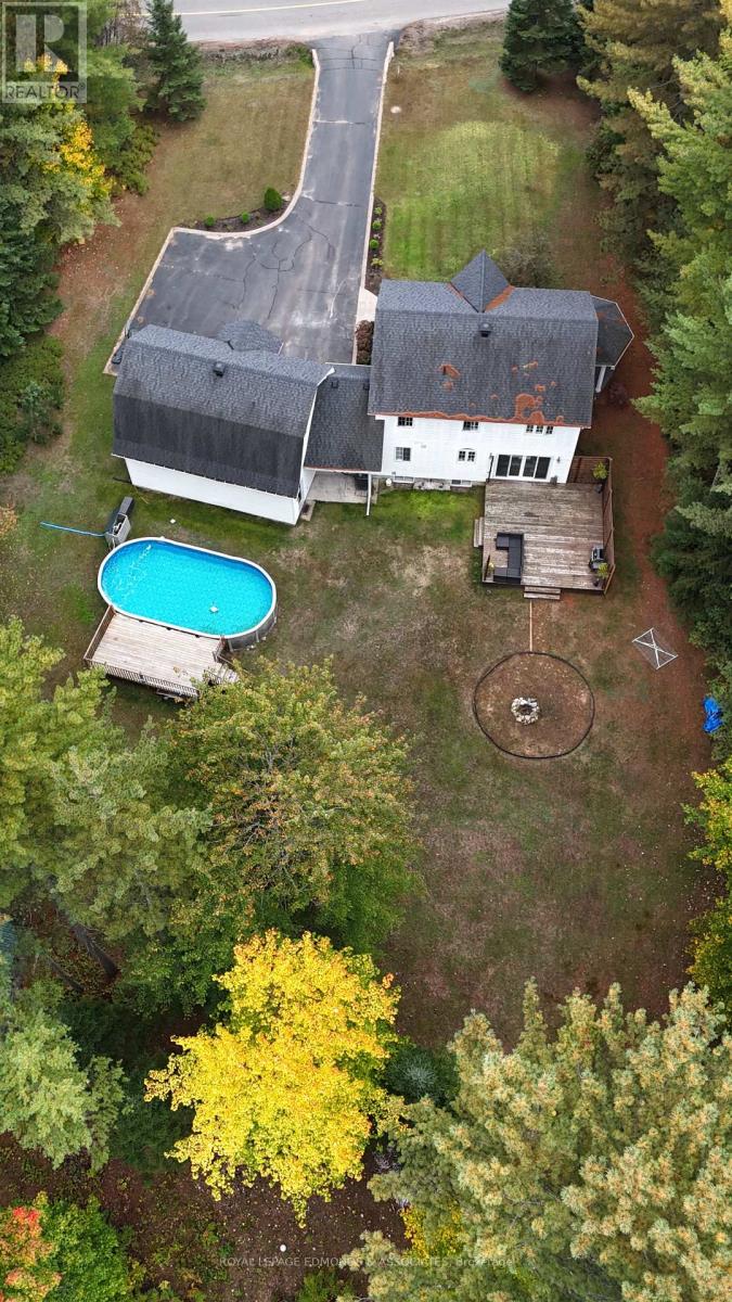 4 Steffen Street, Petawawa, Ontario  K8H 3L8 - Photo 3 - X12421903