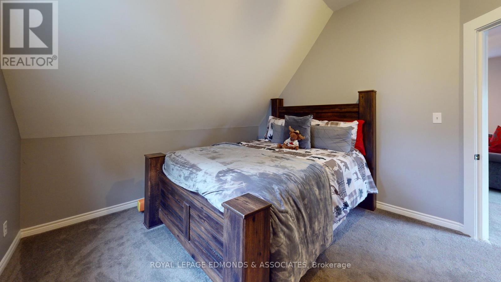 4 Steffen Street, Petawawa, Ontario  K8H 3L8 - Photo 32 - X12421903