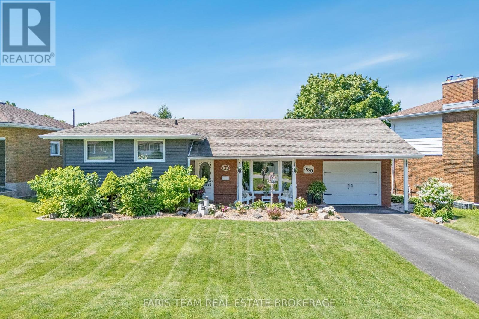 550 MANLY STREET, Midland, Ontario