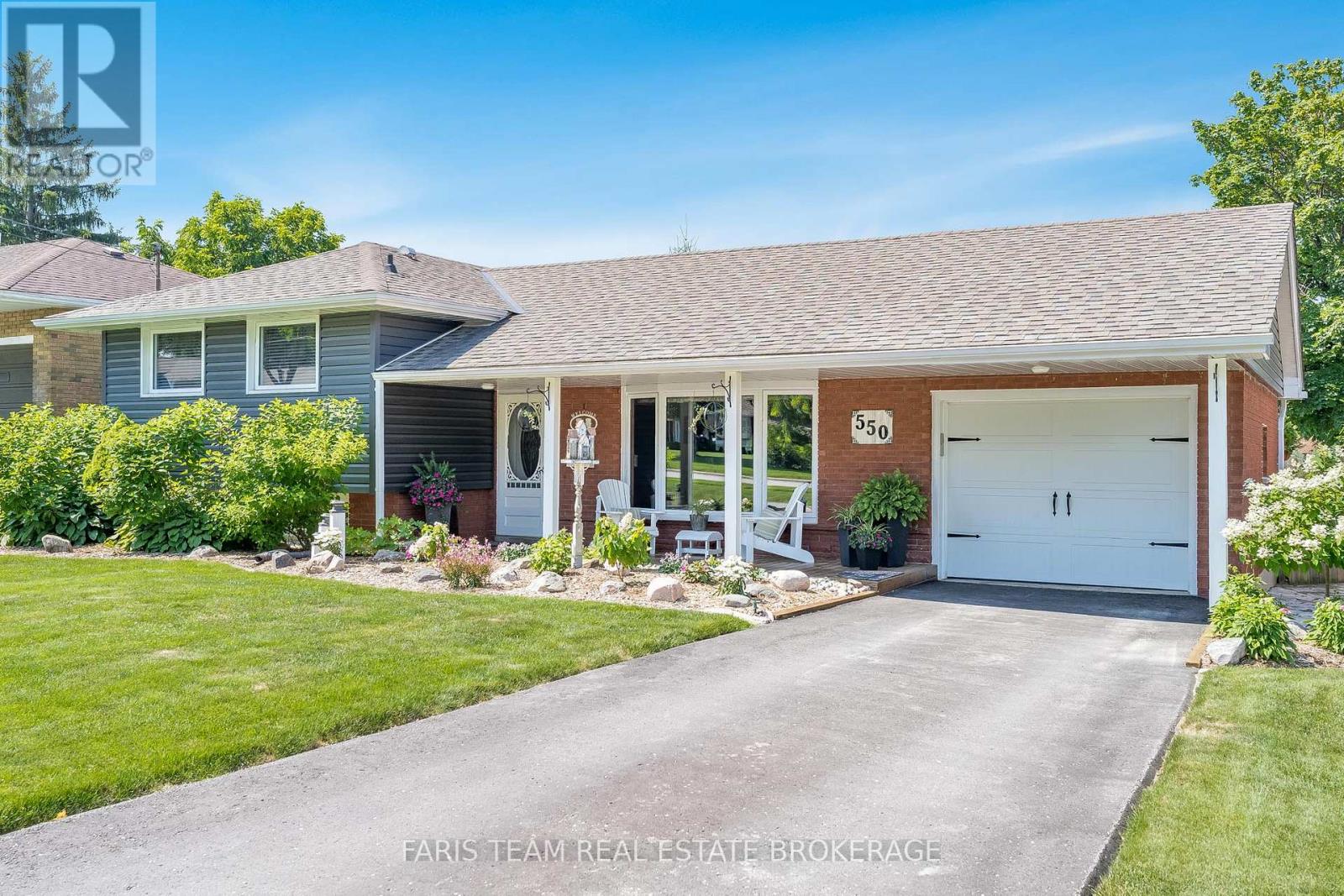 550 Manly Street, Midland, Ontario  L4R 3G3 - Photo 2 - S12424544