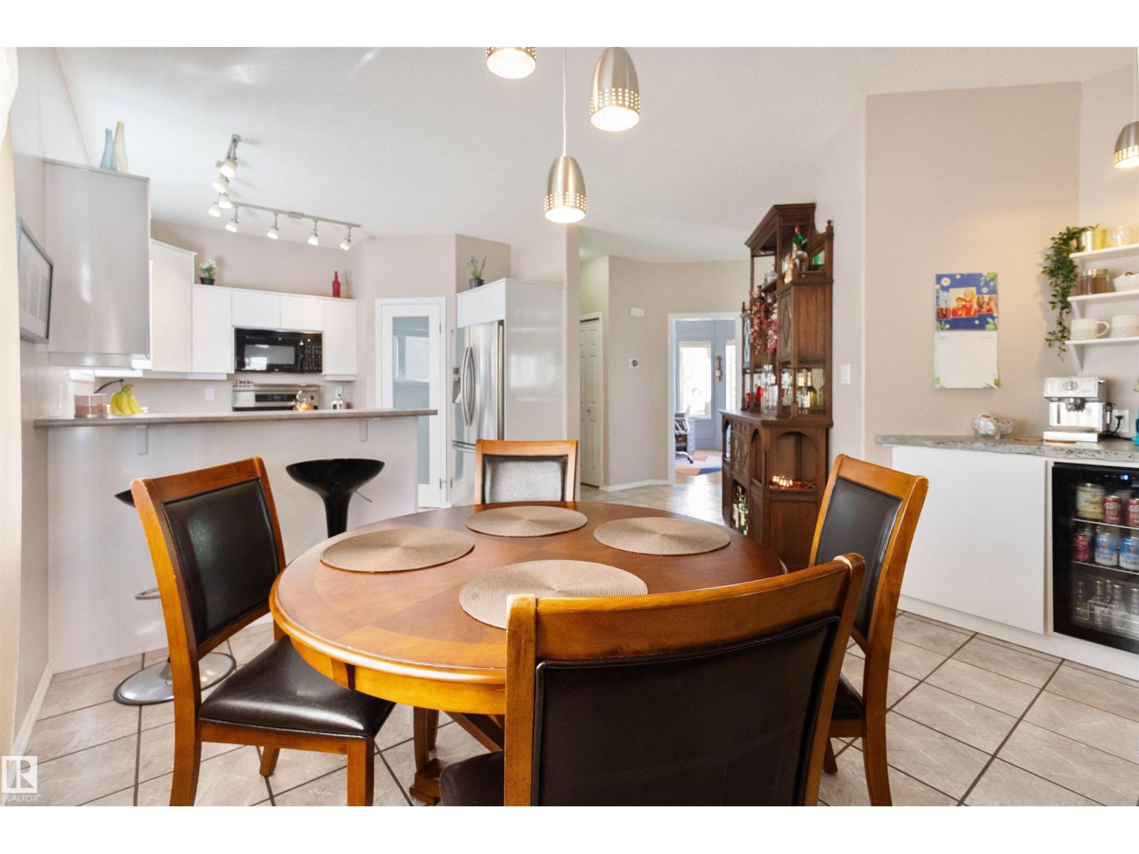 133 Kulawy Dr Nw, Edmonton, Alberta  T6L 6T9 - Photo 17 - E4459257