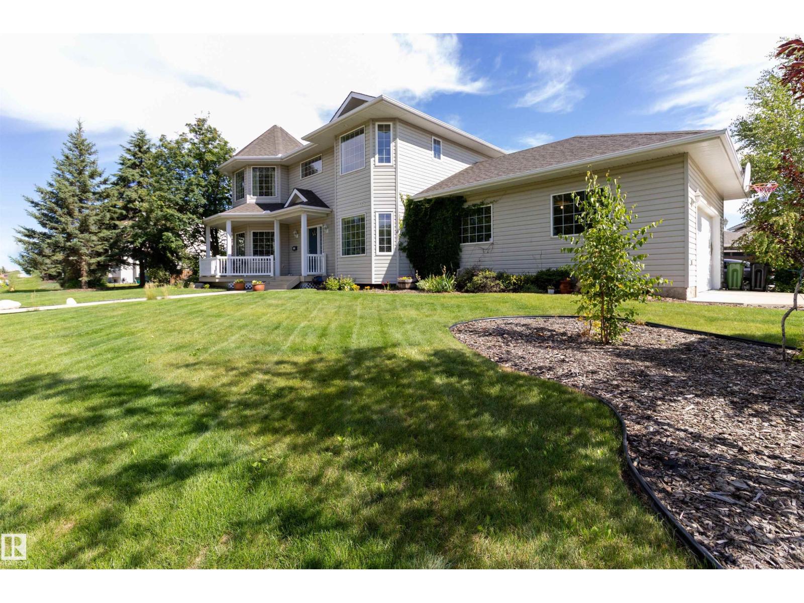 133 Kulawy Dr Nw, Edmonton, Alberta  T6L 6T9 - Photo 5 - E4459257