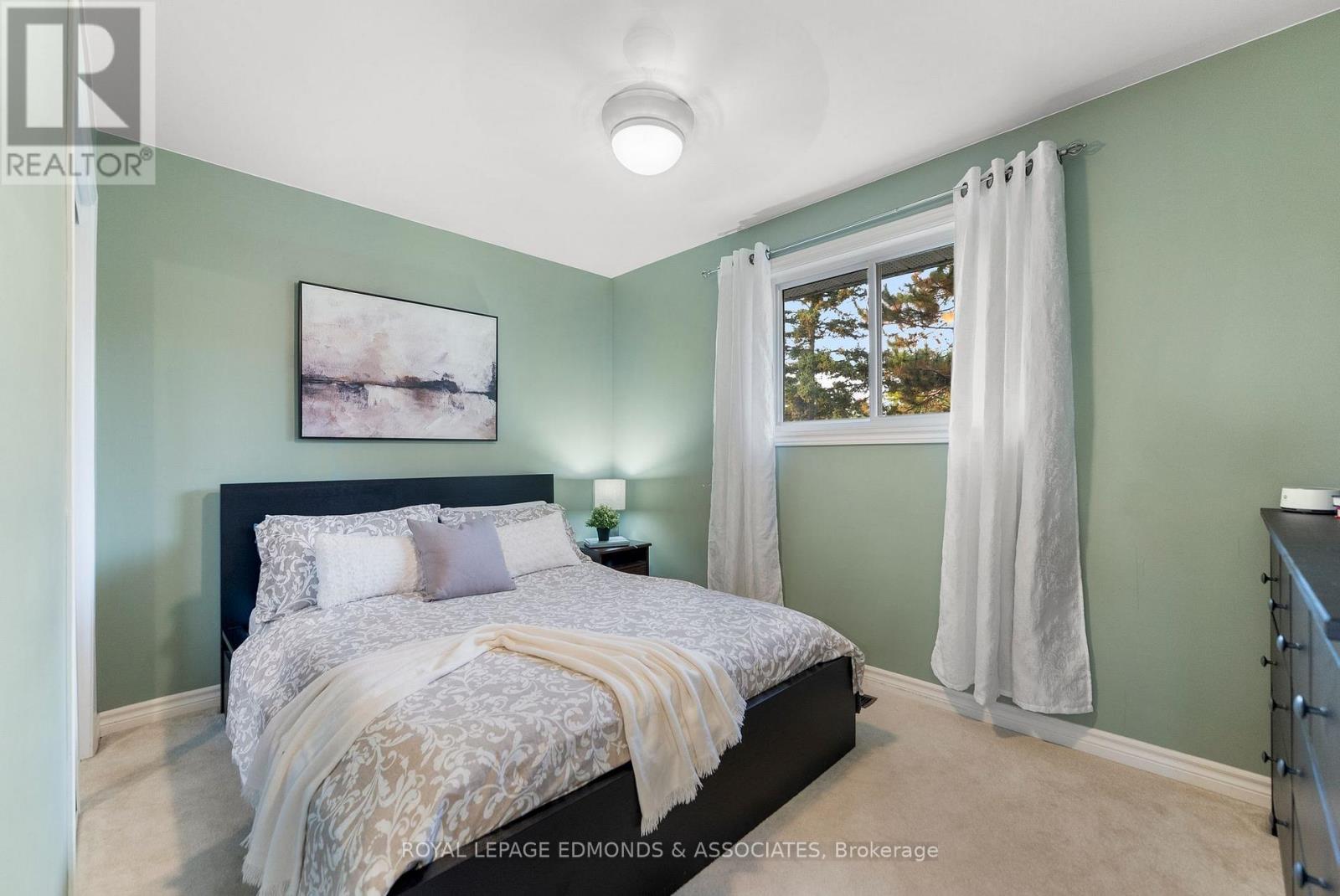 117 Bell Street, Pembroke, Ontario  K8A 2J7 - Photo 14 - X12424680