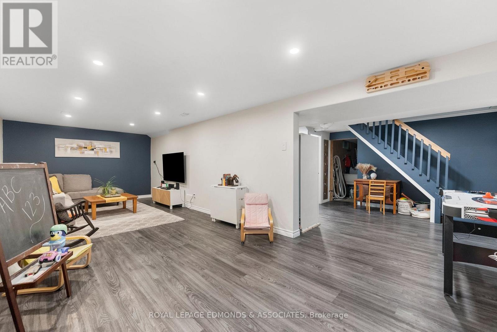 117 Bell Street, Pembroke, Ontario  K8A 2J7 - Photo 18 - X12424680