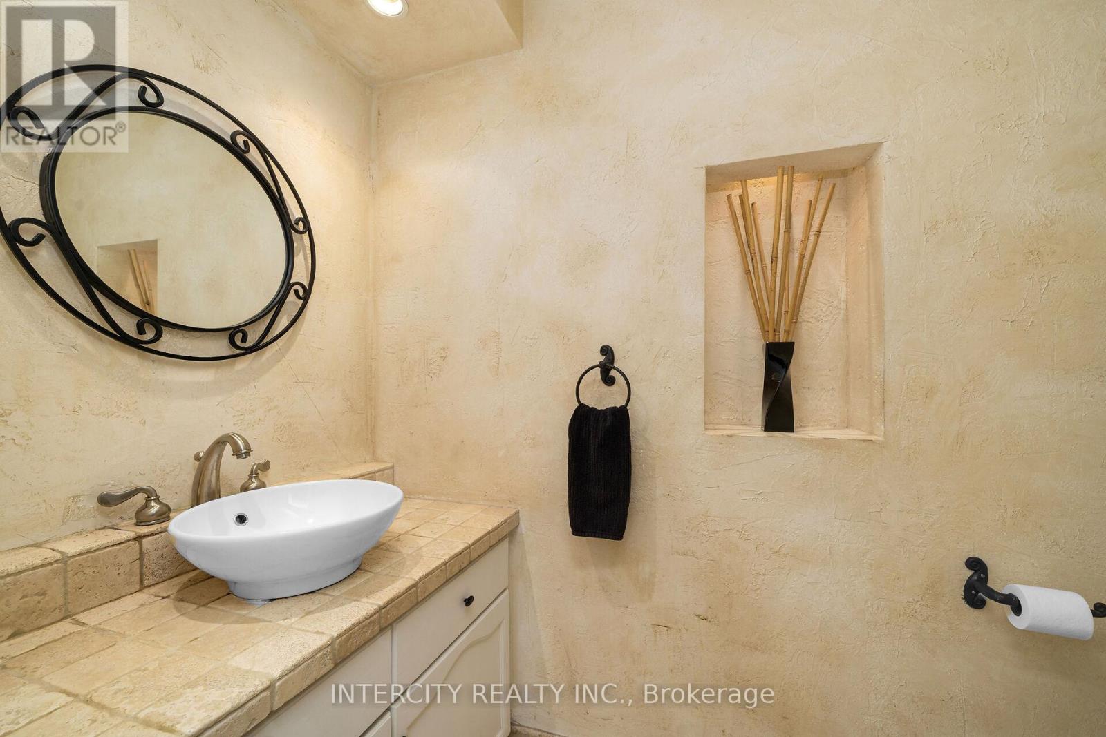1574 Heritage Way, Oakville, Ontario  L6M 2Z5 - Photo 22 - W12424529