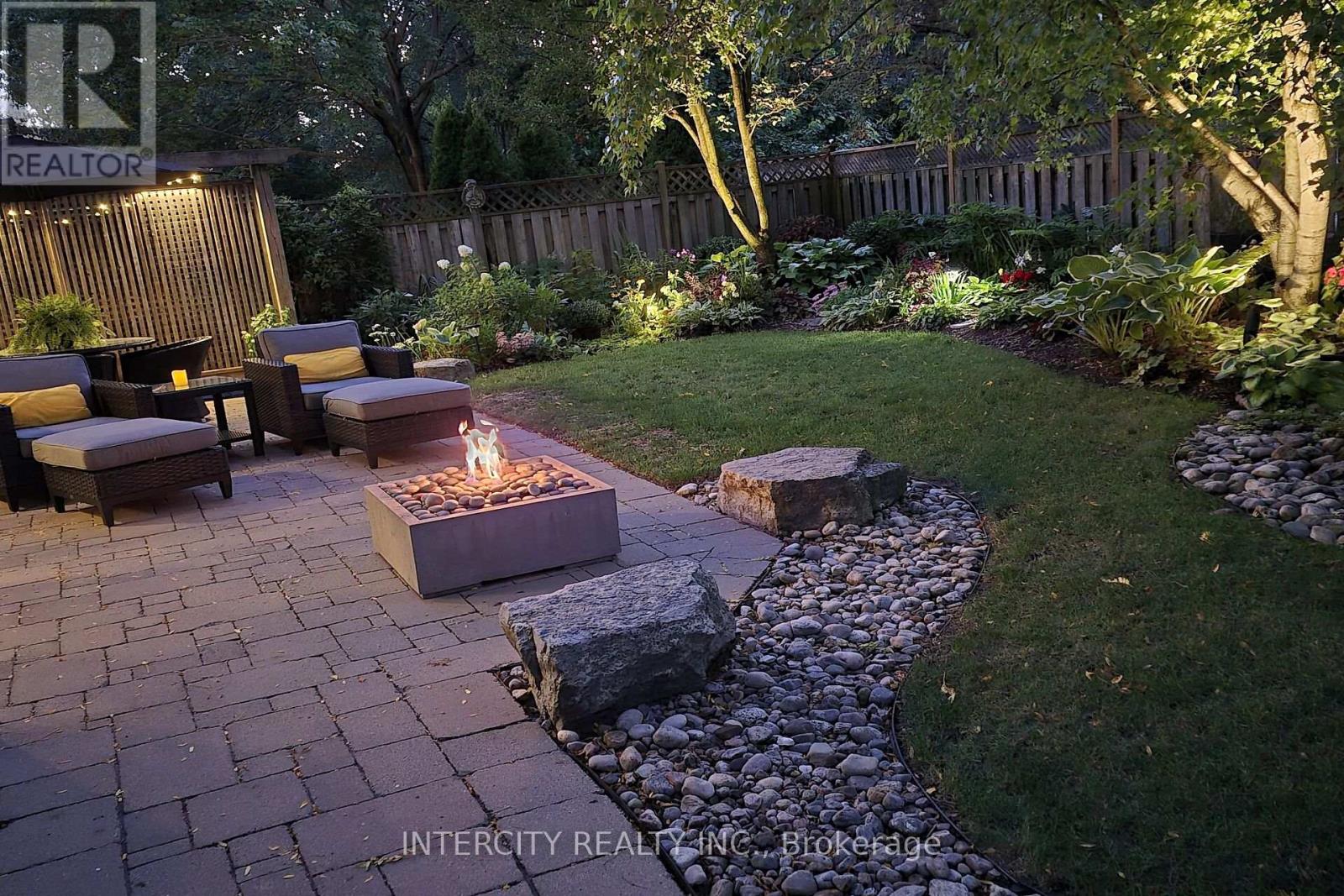1574 Heritage Way, Oakville, Ontario  L6M 2Z5 - Photo 41 - W12424529