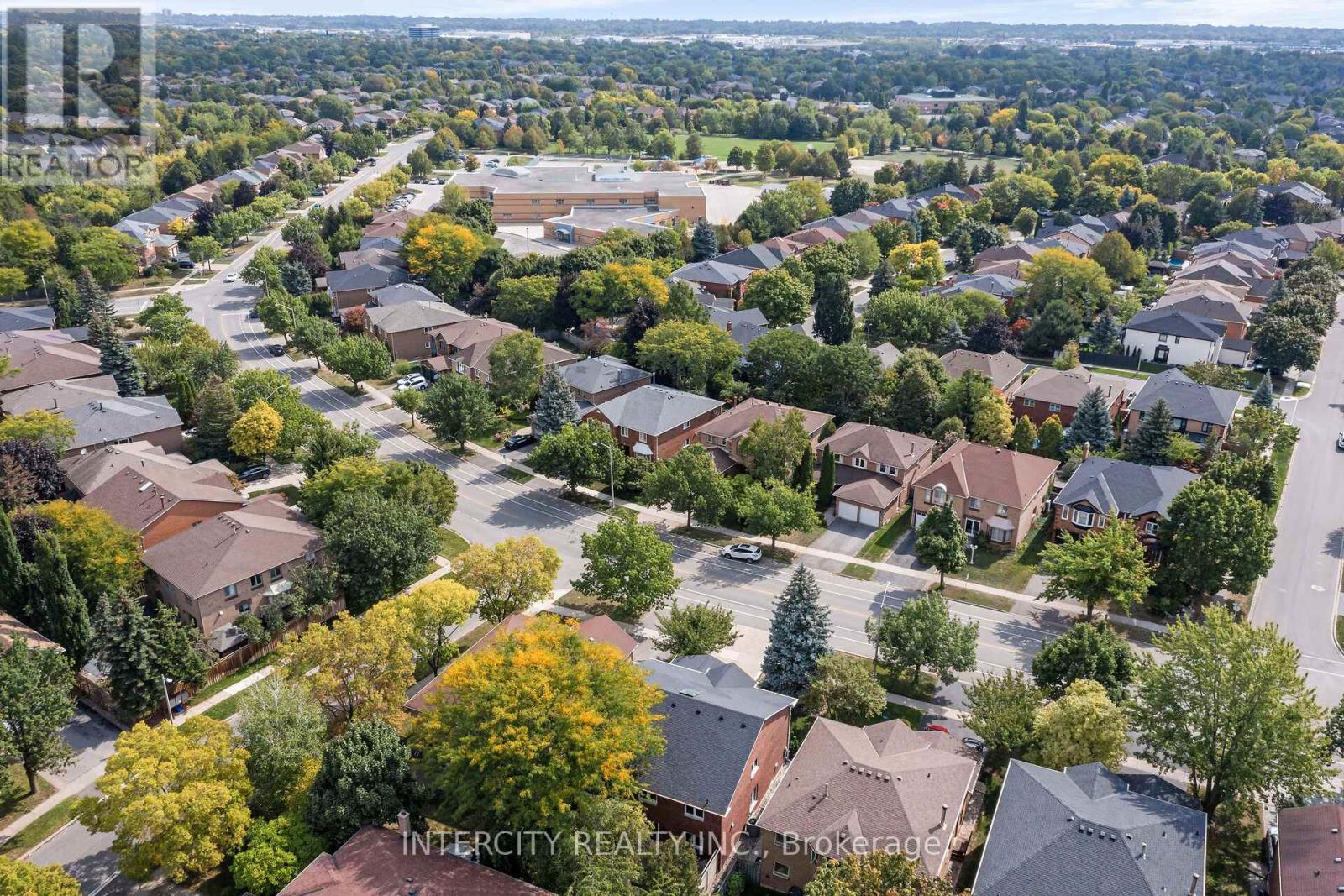 1574 Heritage Way, Oakville, Ontario  L6M 2Z5 - Photo 46 - W12424529