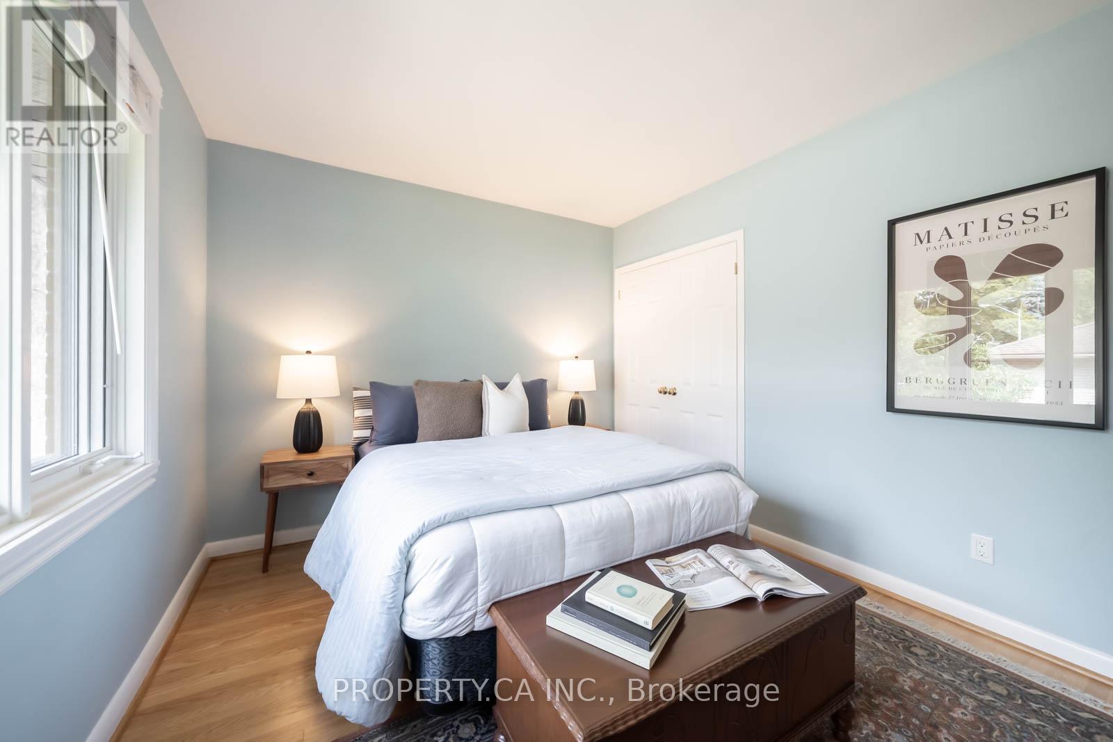 30 Bournemouth Road, Toronto, Ontario  M9A 2C7 - Photo 18 - W12424549