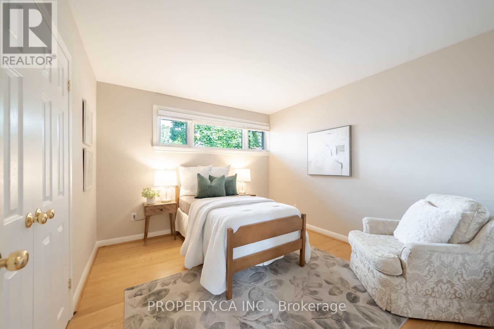 30 Bournemouth Road, Toronto, Ontario  M9A 2C7 - Photo 19 - W12424549
