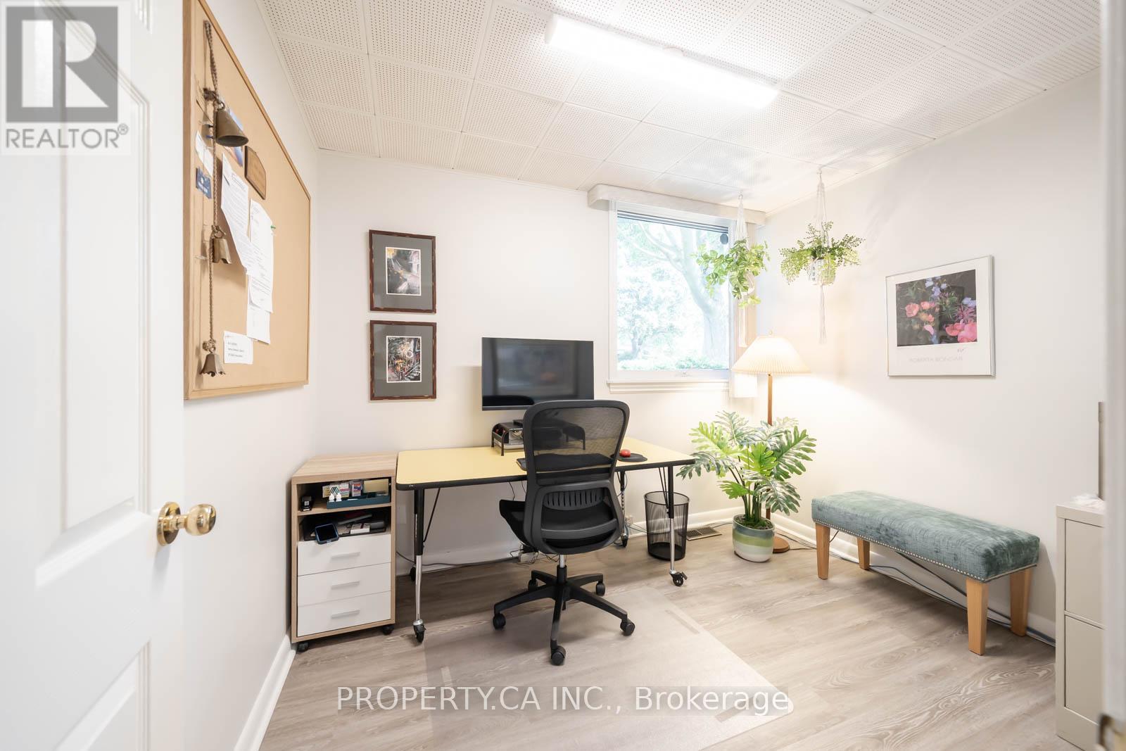 30 Bournemouth Road, Toronto, Ontario  M9A 2C7 - Photo 27 - W12424549