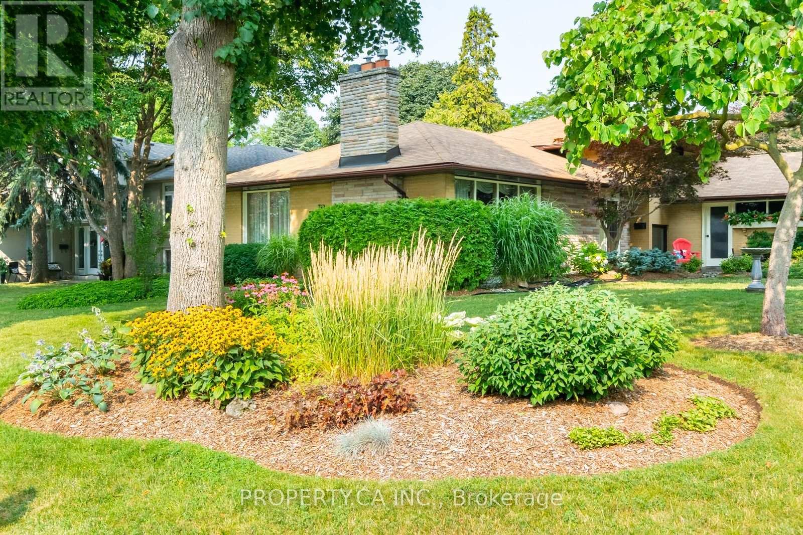 30 Bournemouth Road, Toronto, Ontario  M9A 2C7 - Photo 44 - W12424549