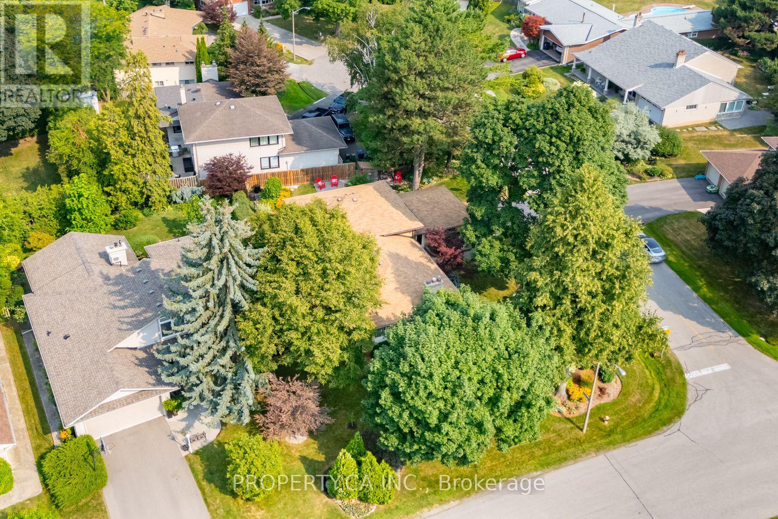 30 Bournemouth Road, Toronto, Ontario  M9A 2C7 - Photo 46 - W12424549