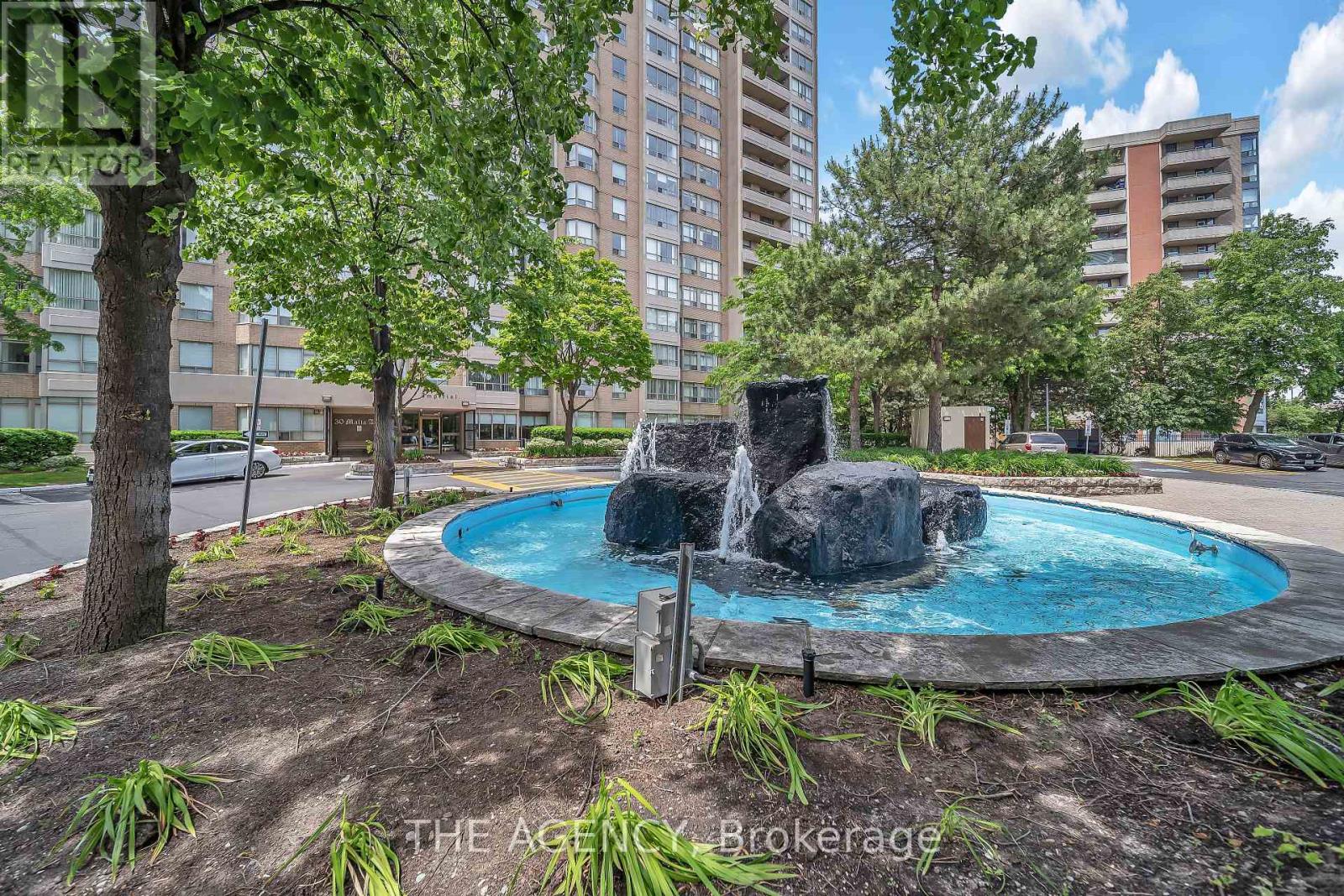 505 - 30 Malta Avenue, Brampton, Ontario  L6Y 4S5 - Photo 3 - W12424552