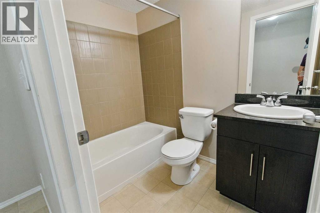 315, 7130 80 Avenue Ne, Calgary, Alberta  T3J 0N5 - Photo 7 - A2229110