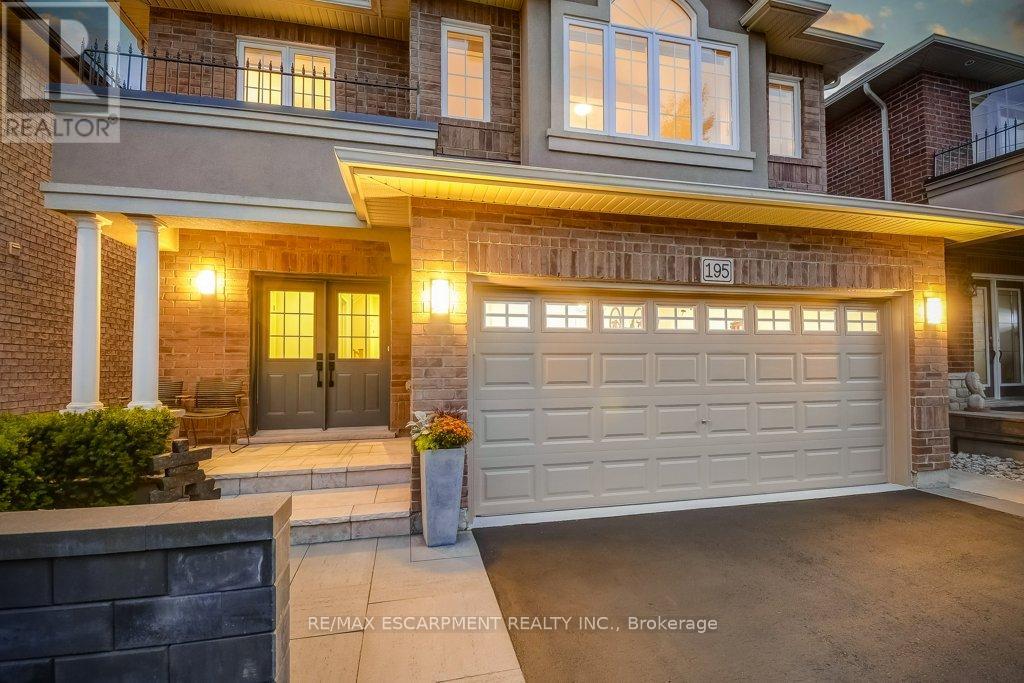 195 Painter Terrace, Hamilton, Ontario  L8B 0V6 - Photo 2 - X12424510
