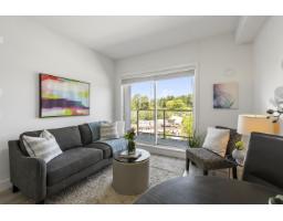 603 13978 FRASER HIGHWAY