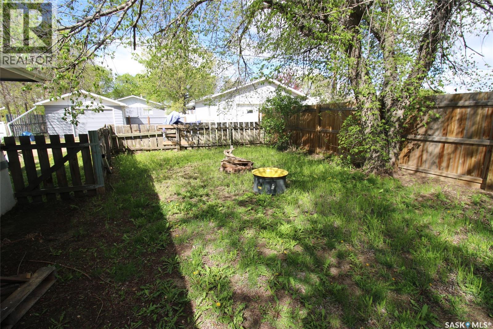 355 3rd Street E, Shaunavon, Saskatchewan  S0N 2M0 - Photo 9 - SK019285