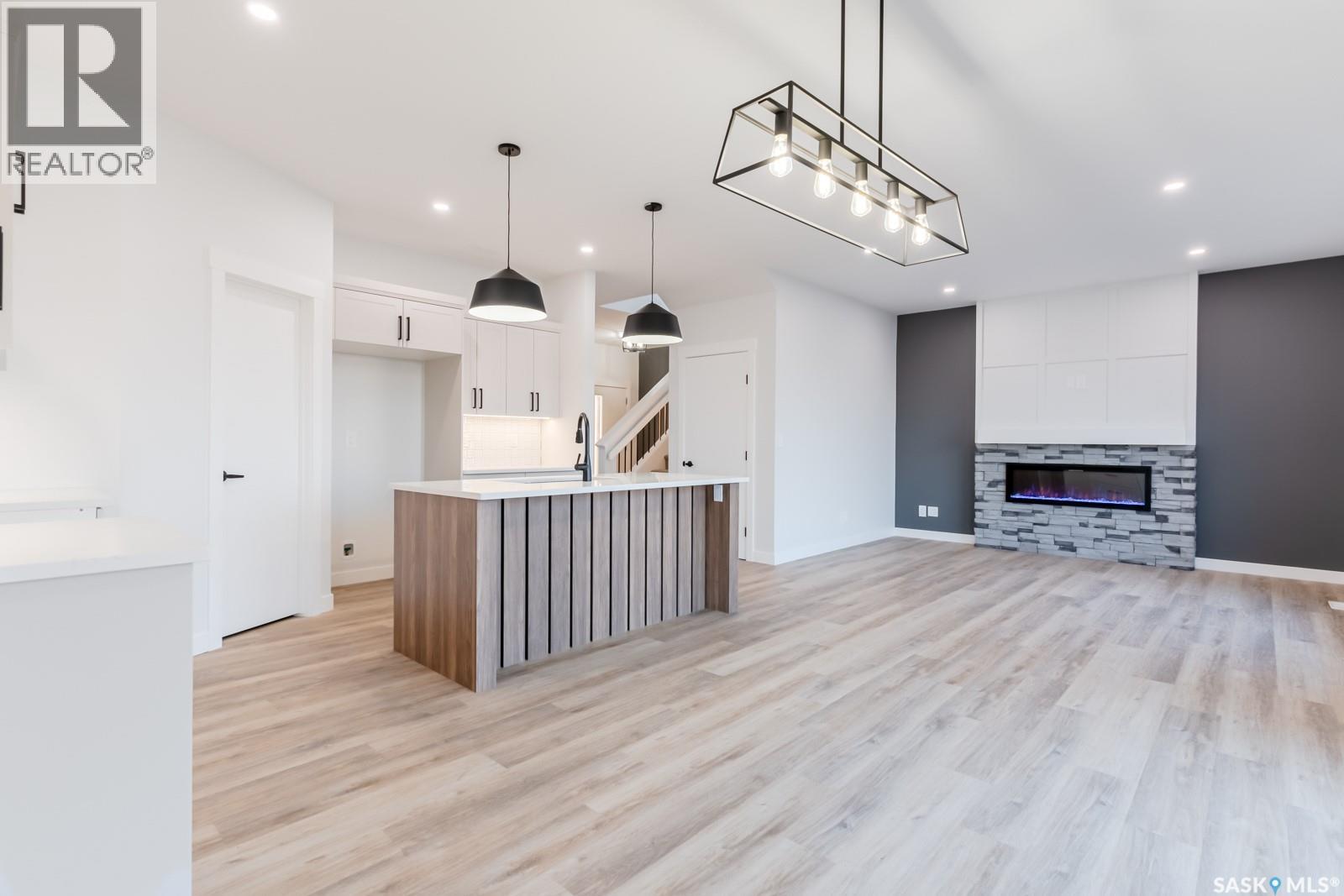 143 Traeger Common, Saskatoon, Saskatchewan  S7V 1R3 - Photo 3 - SK019136