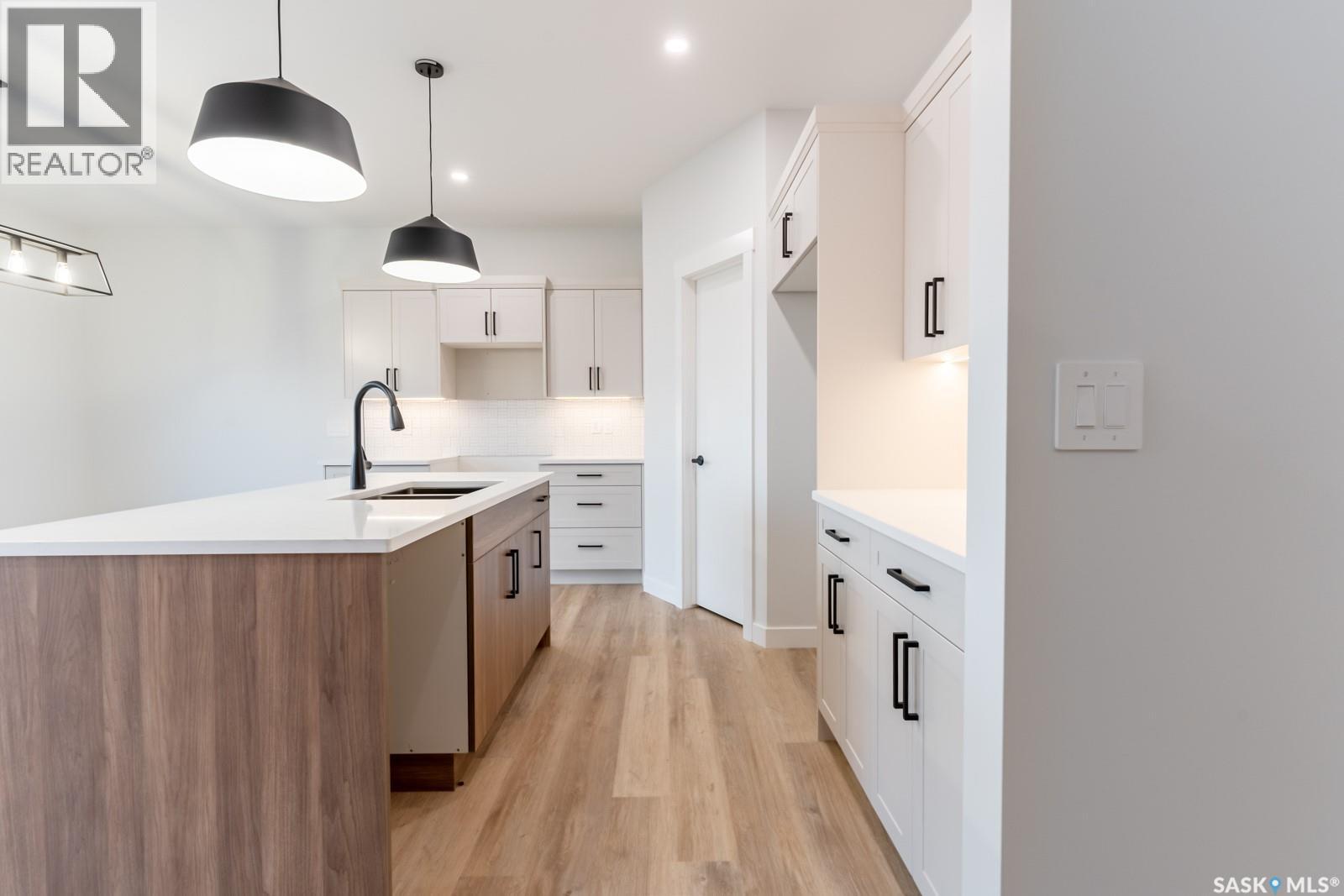 143 Traeger Common, Saskatoon, Saskatchewan  S7V 1R3 - Photo 4 - SK019136