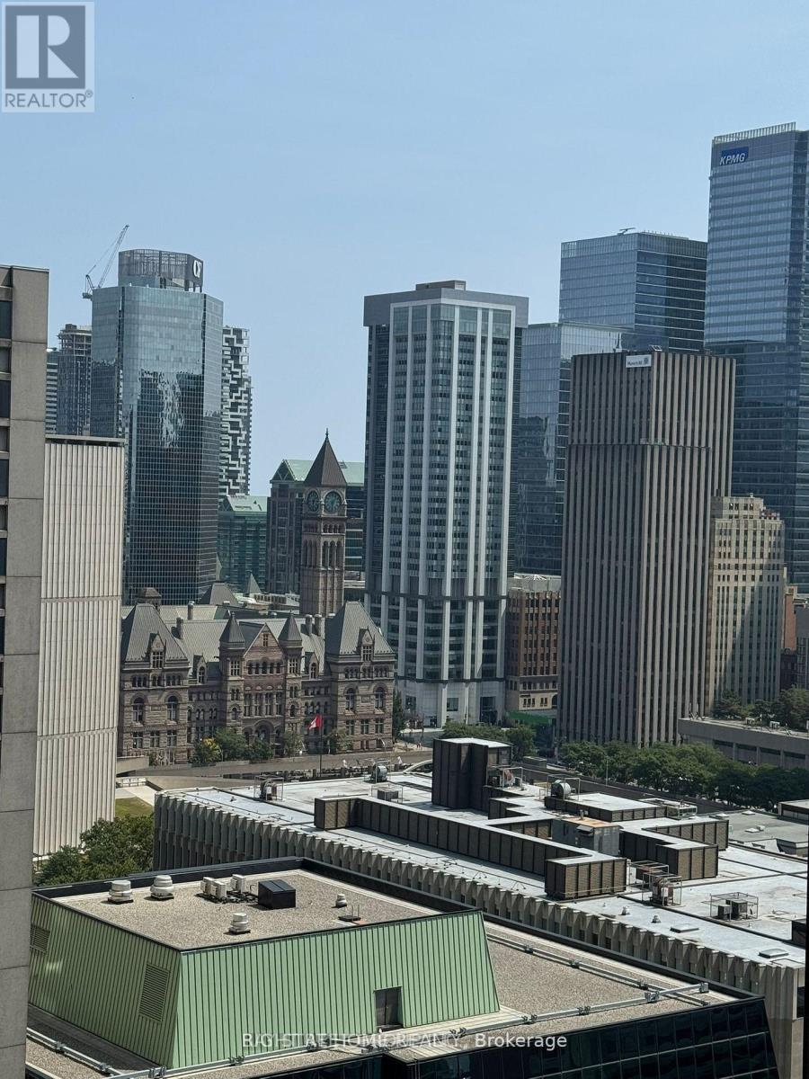 2803 - 426 University Avenue, Toronto, Ontario  M5G 1S9 - Photo 3 - C12424647