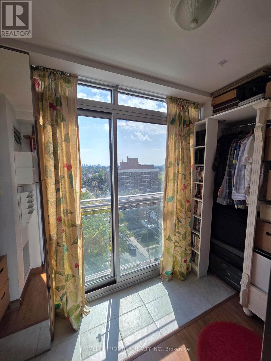 911 - 15 Maplewood Avenue, Toronto, Ontario  M6C 4B4 - Photo 20 - C12386398